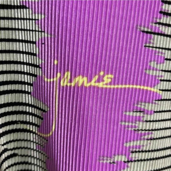 Jaime Sadock Short Sleeve V-Neck Top - Sage - Size Small - Picture 3 of 5